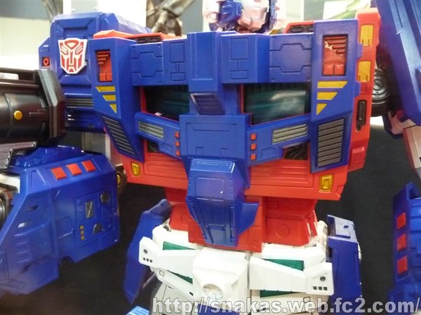 Super Festival 72   Photos Of Ultimetal Ultra Magnus Legends E Hobby Convobat From Japanese Toy Show  (14 of 20)